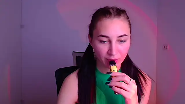 Jennifer Blum online show from 12.05.24