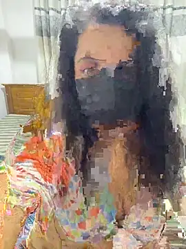 NOORA-GIRL online show from 04.04.26