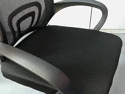 Destiny Desire online show from 10.18.25