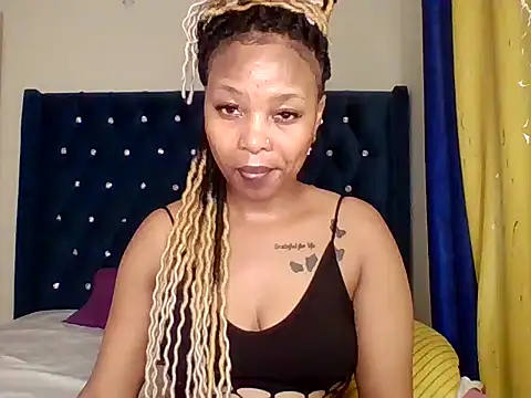 Snapshot of Licia_harvin chatting on 02.22.25 Licia harvin online show from 02.22.25