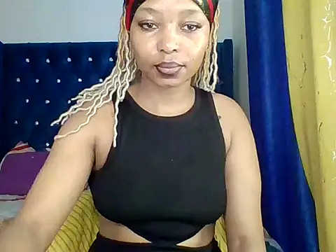 Snapshot of Licia_harvin chatting on 03.17.25 Licia harvin online show from 03.17.25