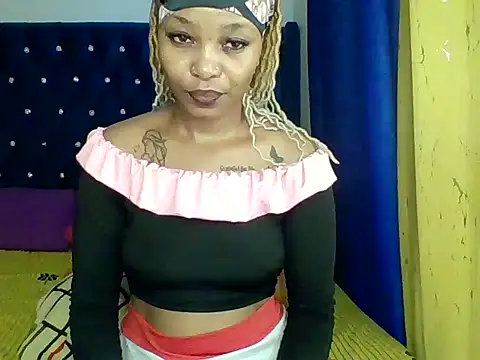 Snapshot of Licia_harvin chatting on 03.22.25 Licia harvin online show from 03.22.25