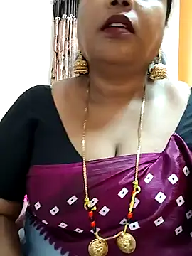 Snapshot of Swapna_143 chatting on 12.30.24 Swapna 143 online show from 12.30.24