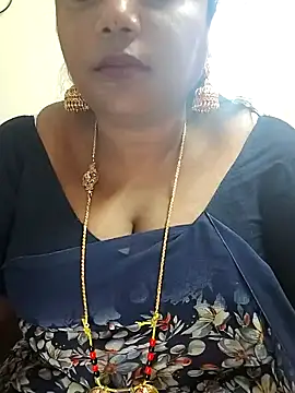 Snapshot of Swapna_143 chatting on 02.04.25 Swapna 143 online show from 02.04.25