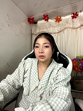 MiMi 0293 online show from 10.24.25