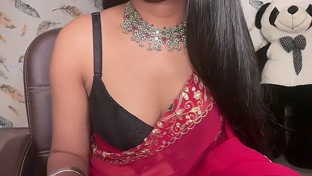 Snapshot of ridhima_ranii chatting on 10.31.25 ridhima ranii online show from 10.31.25