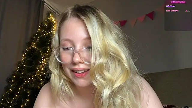 HoneyAudrey online show from 12.27.24