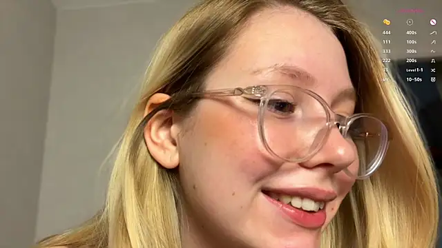 HoneyAudrey online show from 01.18.25