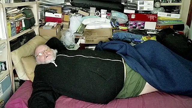 hadeszeuss2 online show from 12.18.24