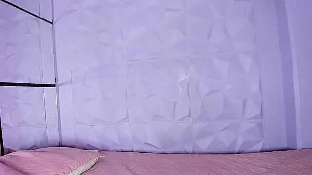  LittleLia online show from 10.20.25