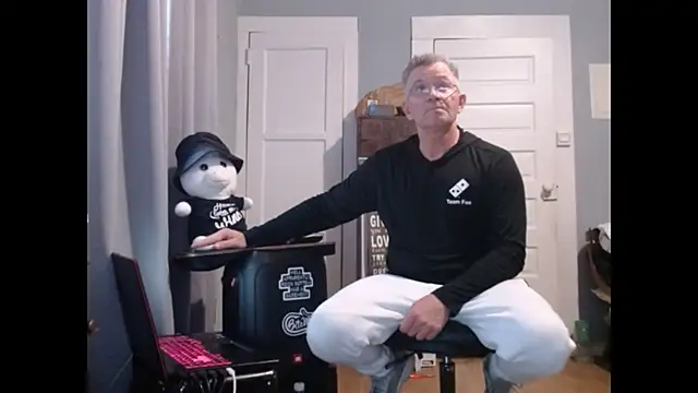 straightinyou online show from 02.13.25