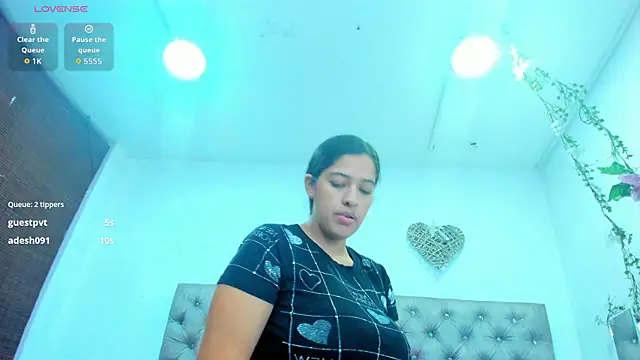 Snapshot of Hannah_Miller__ chatting on 09.19.25 Hannah Miller online show from 09.19.25