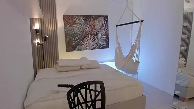 Snapshot of emma_alice_ chatting on 02.02.26 emma alice online show from 02.02.26