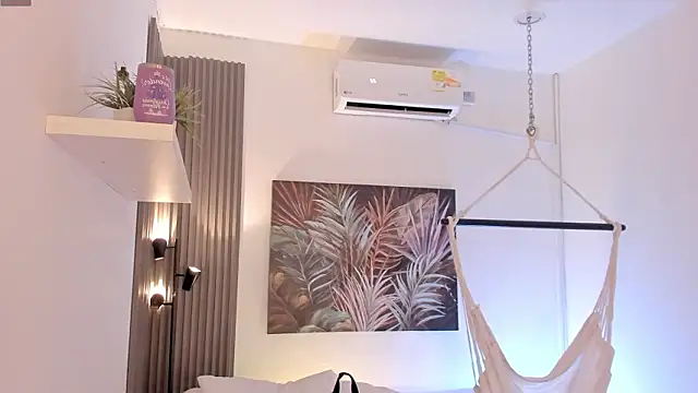 Snapshot of emma_alice_ chatting on 02.18.26 emma alice online show from 02.18.26