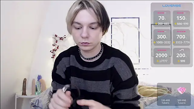 Snapshot of Yakhont chatting on 02.18.25 Yakhont online show from 02.18.25