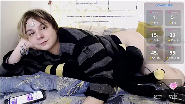 Snapshot of Yakhont chatting on 02.23.25 Yakhont online show from 02.23.25