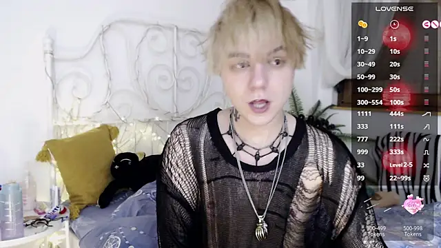 Snapshot of Yakhont chatting on 03.18.25 Yakhont online show from 03.18.25