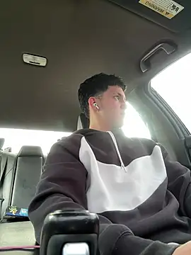 Esauhot online show from 02.14.25