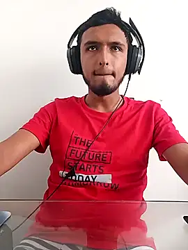 Snapshot of mosmar_20 chatting on 12.08.24 mosmar 20 online show from 12.08.24