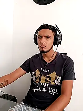 Snapshot of mosmar_20 chatting on 01.18.25 mosmar 20 online show from 01.18.25