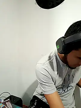 Snapshot of mosmar_20 chatting on 01.19.25 mosmar 20 online show from 01.19.25