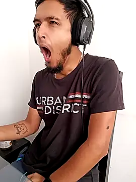 Snapshot of mosmar_20 chatting on 02.28.25 mosmar 20 online show from 02.28.25