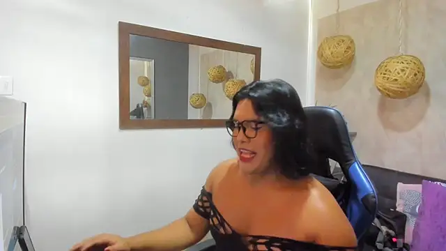 Margoth Montilla online show from 02.13.25