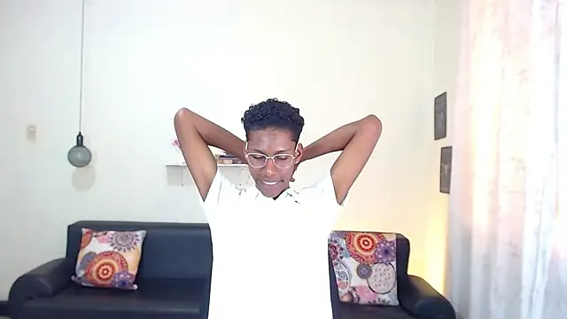 Snapshot of maiki18_ chatting on 01.20.25 maiki18 online show from 01.20.25