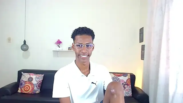 Snapshot of maiki18_ chatting on 01.27.25 maiki18 online show from 01.27.25