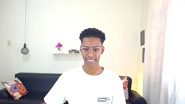 Snapshot of maiki18_ chatting on 01.30.25 maiki18 online show from 01.30.25