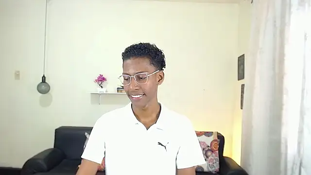 Snapshot of maiki18_ chatting on 02.03.25 maiki18 online show from 02.03.25