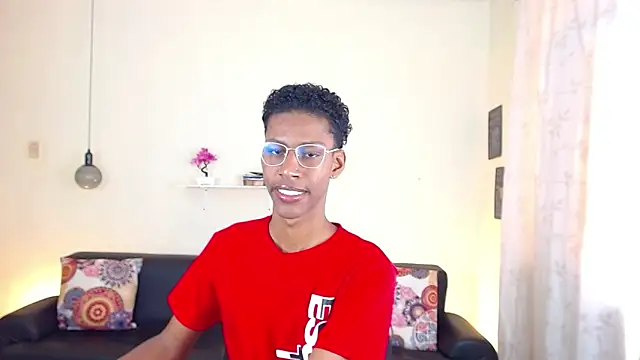 Snapshot of maiki18_ chatting on 02.07.25 maiki18 online show from 02.07.25