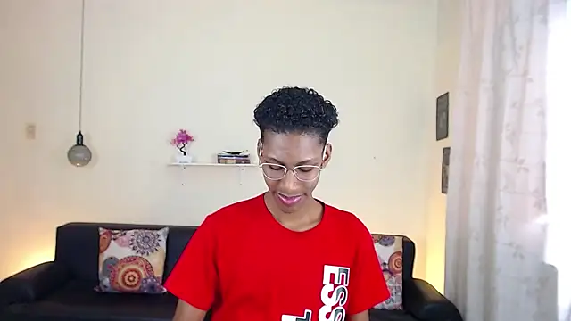 Snapshot of maiki18_ chatting on 02.07.25 maiki18 online show from 02.07.25