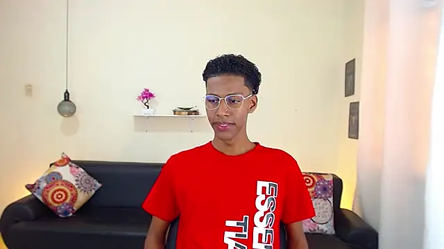 Snapshot of maiki18_ chatting on 02.10.25 maiki18 online show from 02.10.25