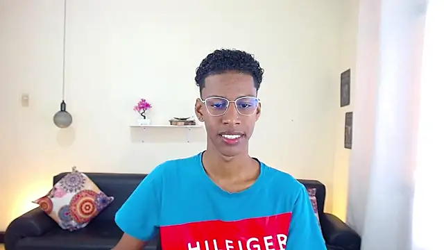 Snapshot of maiki18_ chatting on 02.11.25 maiki18 online show from 02.11.25