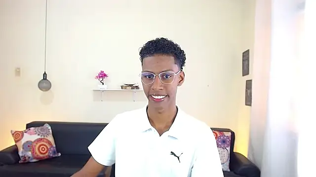 Snapshot of maiki18_ chatting on 02.12.25 maiki18 online show from 02.12.25