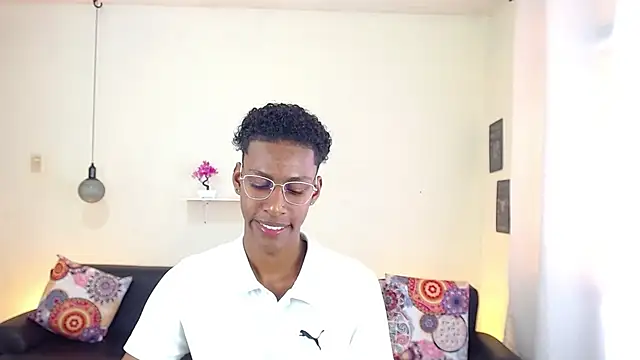 Snapshot of maiki18_ chatting on 02.12.25 maiki18 online show from 02.12.25