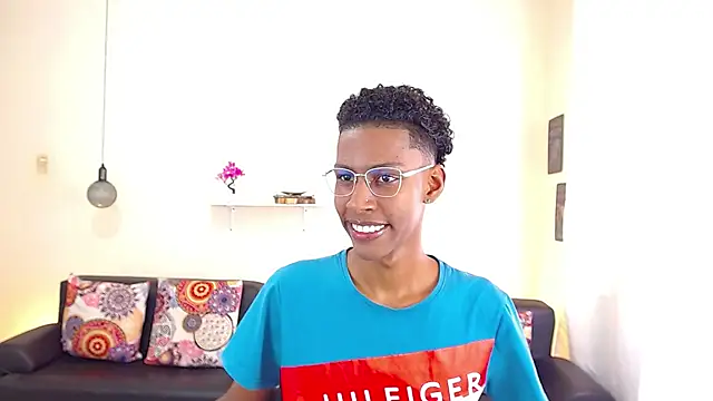 Snapshot of maiki18_ chatting on 02.24.25 maiki18 online show from 02.24.25