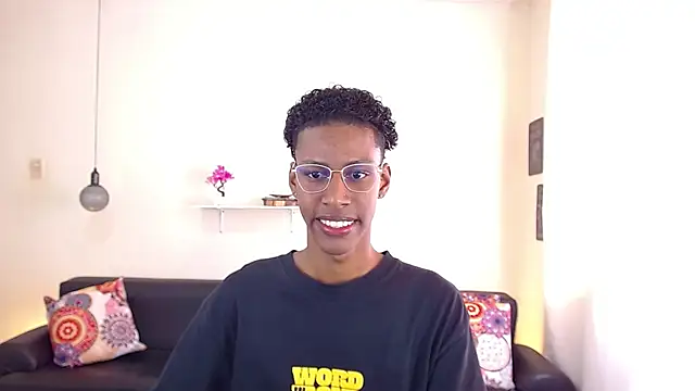 Snapshot of maiki18_ chatting on 03.01.25 maiki18 online show from 03.01.25