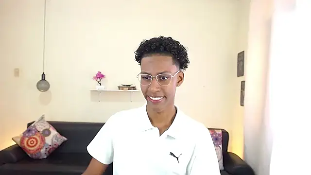 Snapshot of maiki18_ chatting on 03.04.25 maiki18 online show from 03.04.25