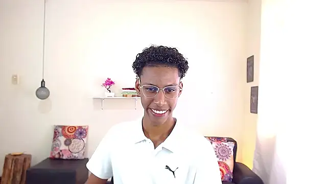 Snapshot of maiki18_ chatting on 03.10.25 maiki18 online show from 03.10.25