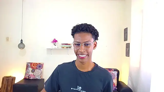 Snapshot of maiki18_ chatting on 03.12.25 maiki18 online show from 03.12.25