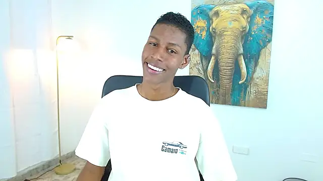 Snapshot of maiki18_ chatting on 10.16.25 maiki18 online show from 10.16.25