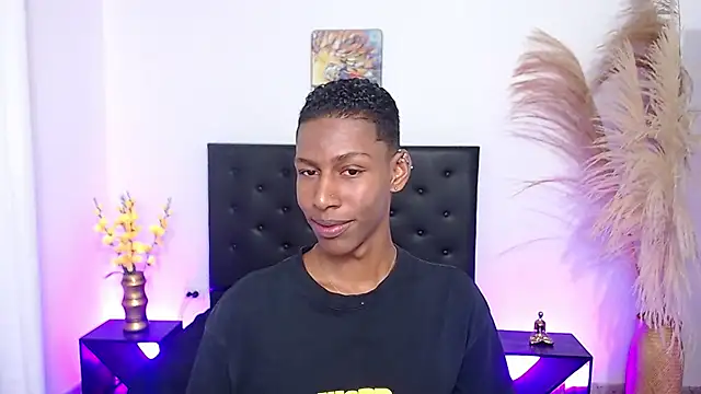 Snapshot of maiki18_ chatting on 11.01.25 maiki18 online show from 11.01.25