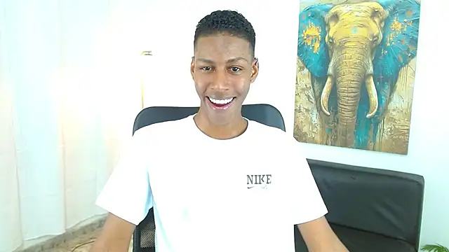 Snapshot of maiki18_ chatting on 11.12.25 maiki18 online show from 11.12.25