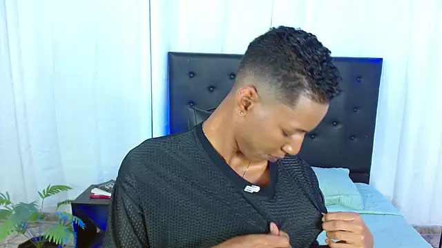 maiki18  online show from 03.05.26