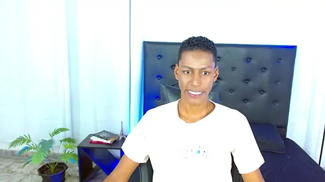 maiki18  online show from 03.13.26