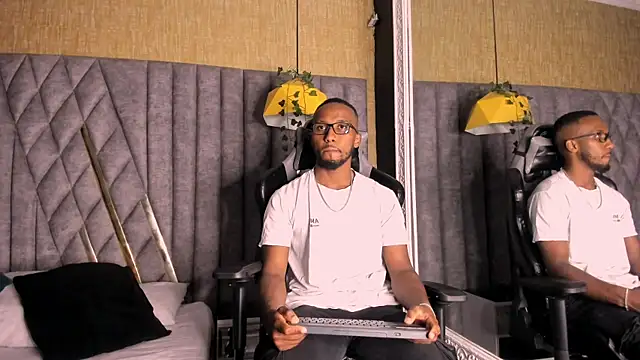 JamesParck online show from 04.10.26