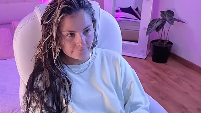 Snapshot of brandy_sweet_ chatting on 10.11.25 brandy sweet online show from 10.11.25