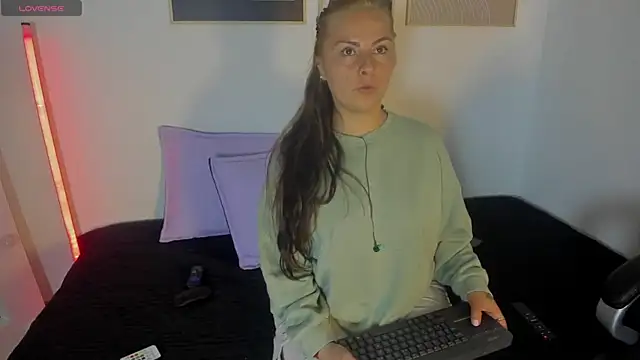 Snapshot of brandy_sweet_ chatting on 10.15.25 brandy sweet online show from 10.15.25